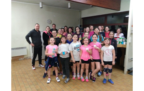 UN DERNIER ENTRAÎNEMENT FESTIF POUR LES POUSSINES ET LES BENJAMINES